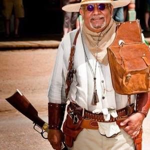 Meet your Posher, Frank